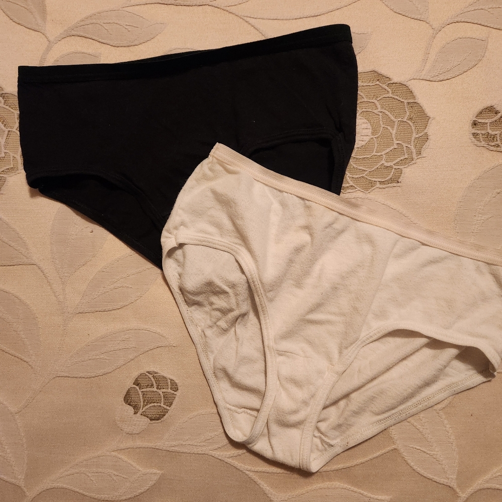 Girls White and Black Underwear Size 14